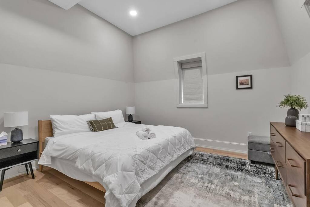 Carriage House Loft - King Bed And Garage Parking Apartment Buffalo Exterior photo
